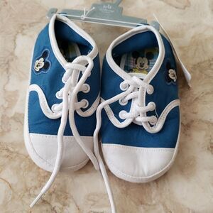 NWT Disney Mickey Mouse Crib Shoes